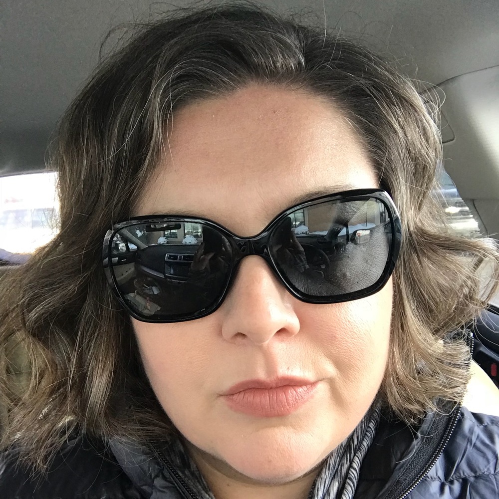 Meet your Posher, Jessica